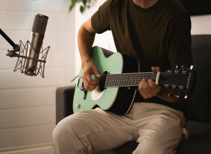 Rubber bridge guitar for your track