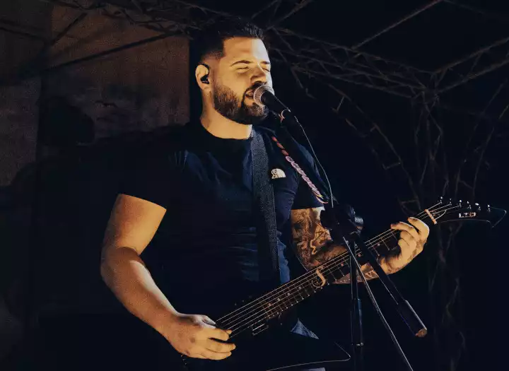 Powerful & Emotional | Studio Male Lead Vocals