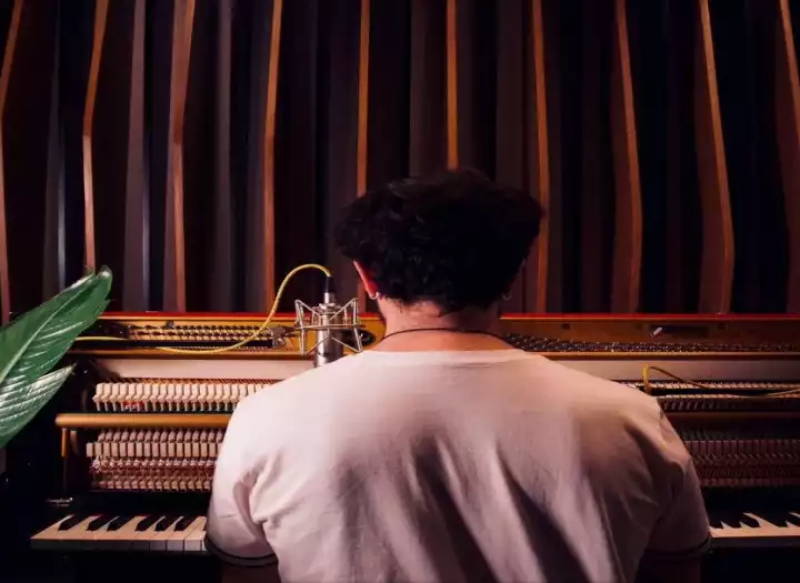 I will compose an original piece for you in a neoclassical, classical, dream, or pop style.
