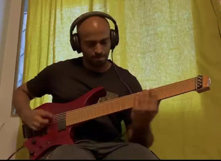Prog guitarist
