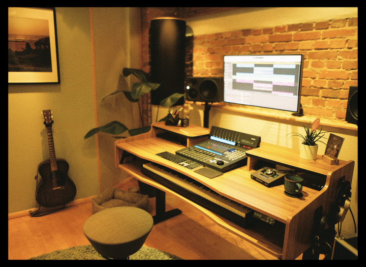 HIGH END SONG PRODUCTION WITH VOCALS