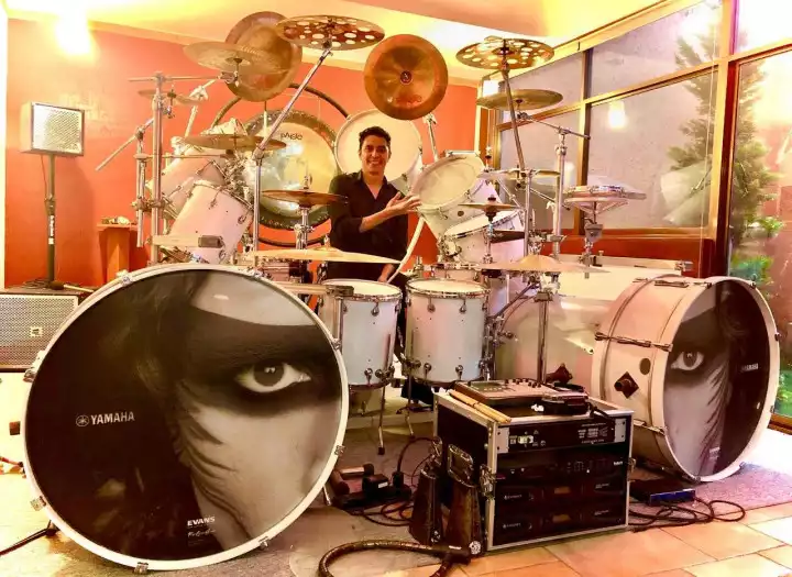 Learn Drums & Play Your Favorite Songs
