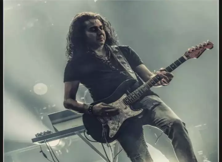 High-quality remote guitar and bass recordings for rock, metal, and acoustic music.