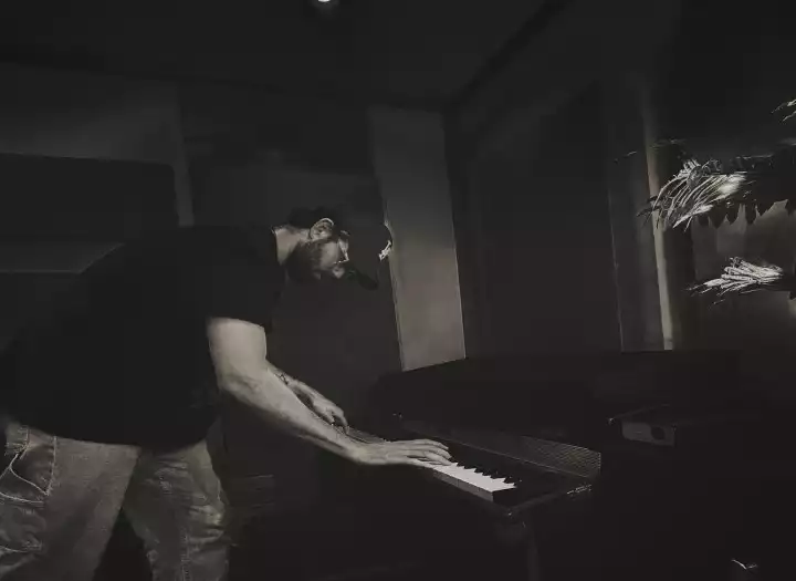 Full Music Production (Alt-Pop, R&B, Soul,..)