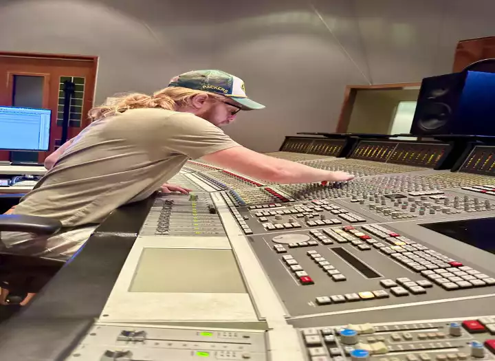 Nashville Studio Pro to Mix Your Song