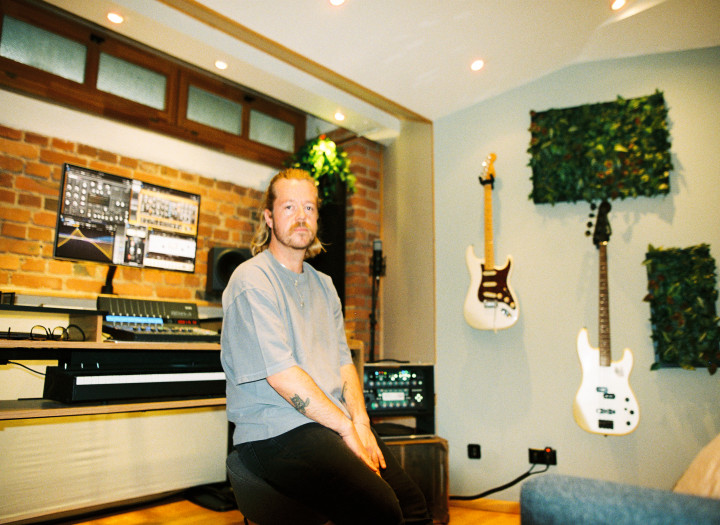 HIGH END SONG PRODUCTION WITH VOCALS