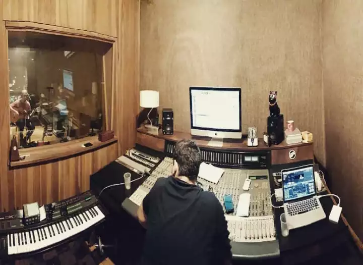 Audio editing and vocal tunning