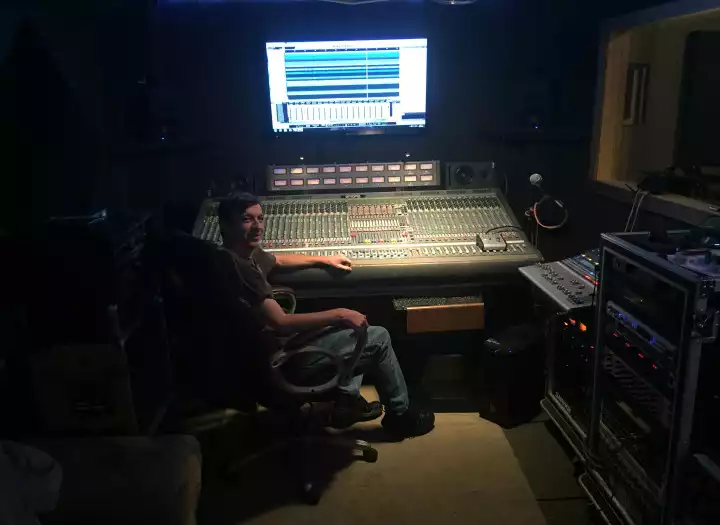 SONG MIXING SERVICES — BRING YOUR MUSIC TO LIFE 🎶