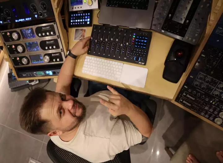 Professional Mixing for Metal, Rock & Live Recordings