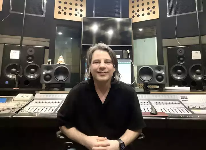 Award-Winning Mix & Mastering — Apple Digital Masters Certified