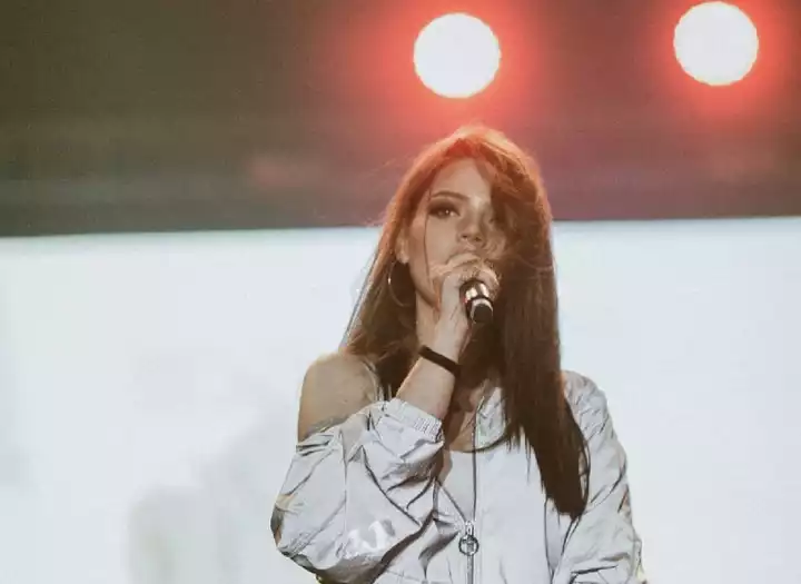 Topline writing or female vocal