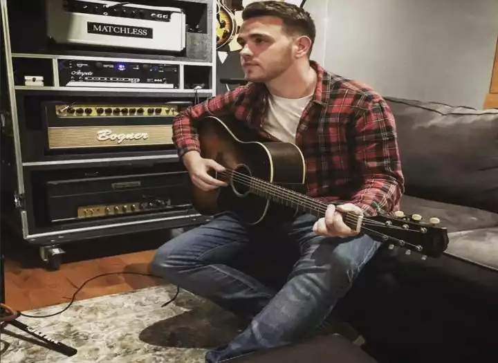 Session Guitarist | Pop, Country, Rock & Acoustic