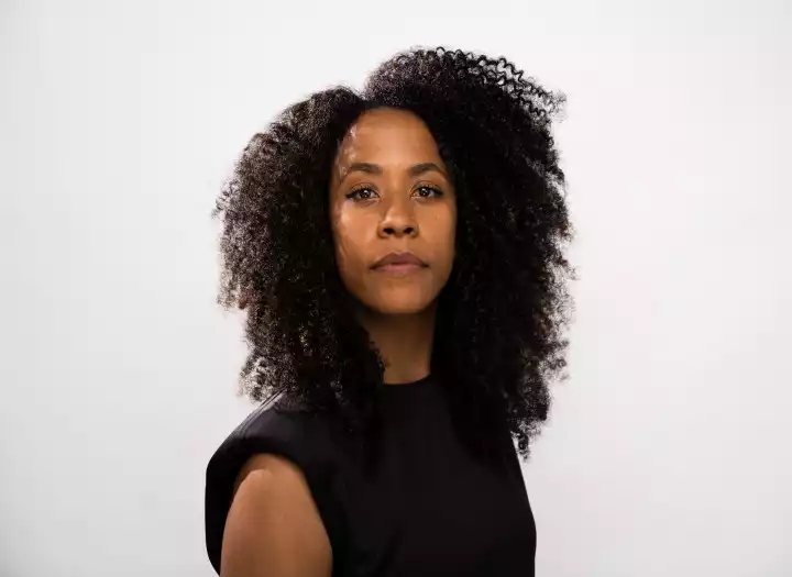 PRO FEMALE VOCALIST & SONGWRITER – LEAD, HARMONIES, TOPLINE