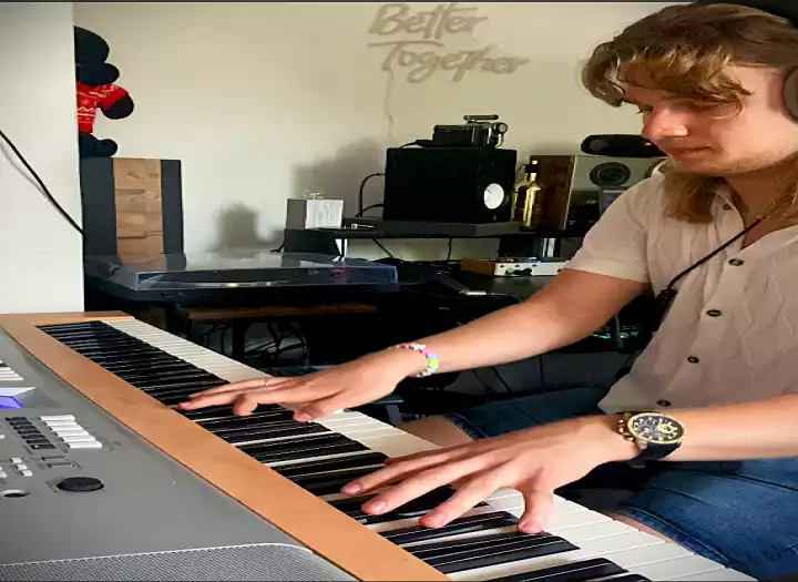Professional Rock Piano/Keys For Release-Ready Productions