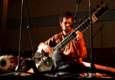 Live Sitar & Mohan Veena on recordings online