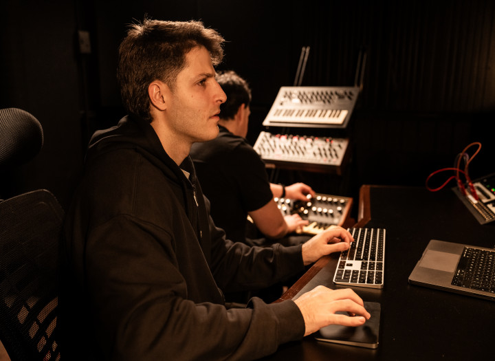 Professional Mixing & Mastering | Progressive House, Electronic, Pop