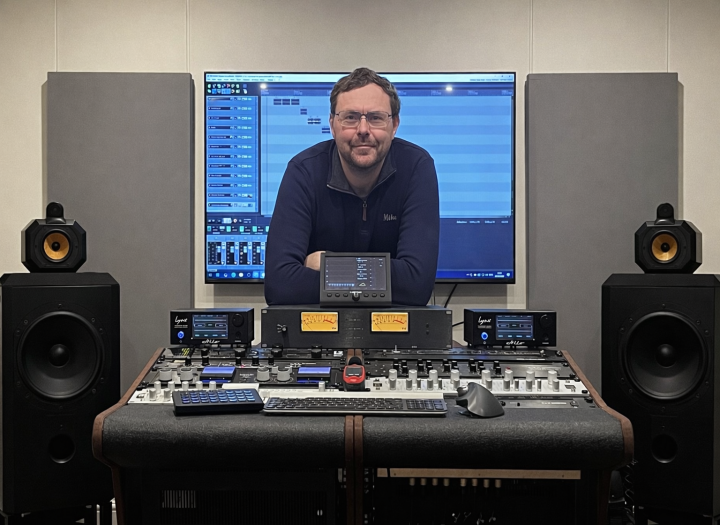 Bring your music to life with professional mastering using analogue and digital tools