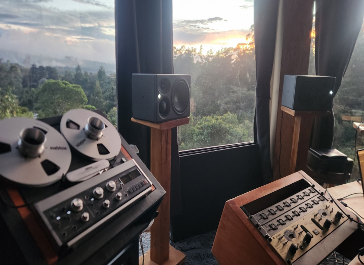 Professional Hybrid Mixing & Mastering for Indie, Rock, Folk & Alternative Music