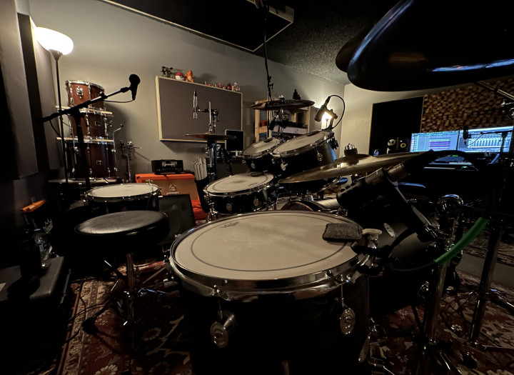 Session Drummer - Acoustic Drums for your Rock, Alternative & Metal Project.