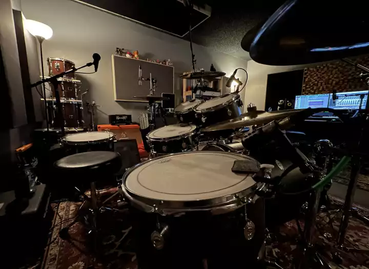 Session Drummer - Acoustic Drums for your Rock, Alternative & Metal Project.