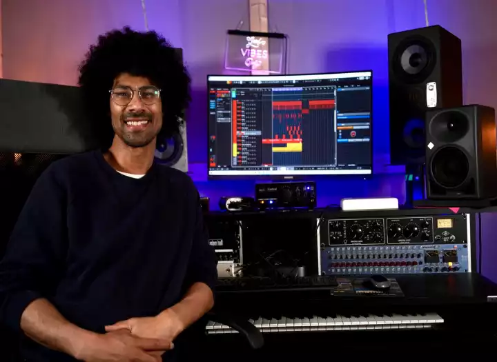 Custom Music Production – Hip-Hop, R&B, Pop & Latin-Inspired Tracks