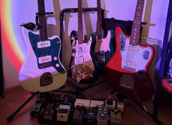 I’ll Write & Record Guitars for Your Song | Alternative, Indie, Rock, Shoegaze & Custom Guitar Parts