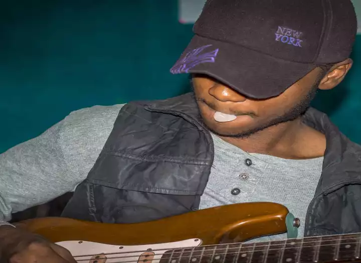 Professional Guitar Tracks - Blues, Afro, Gospel, Rock, Soul, R&B, Worship, Ambient