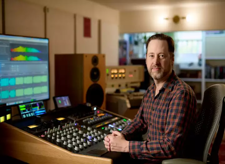 Analog and Digital Mastering - Making Records Complete, Consistent, and Cohesive.