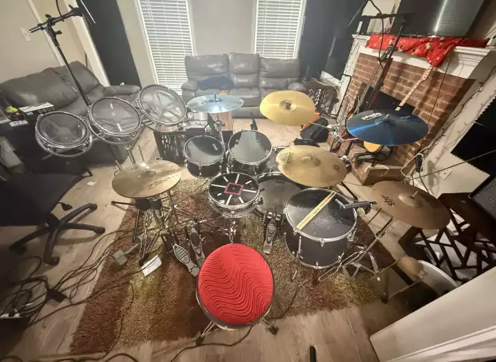 I'll record tight, mix-ready drum tracks for your song.