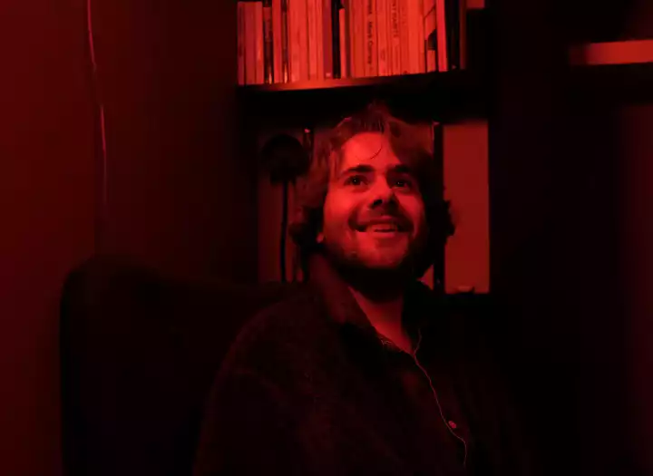 Warm Unique Male Vocals for Indie-Folk and Singer-Songwriter Projects