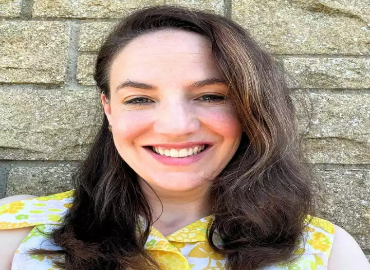 PRO FEMALE TOP LINE + LEAD VOCALS – Pop / Electronic / Indie