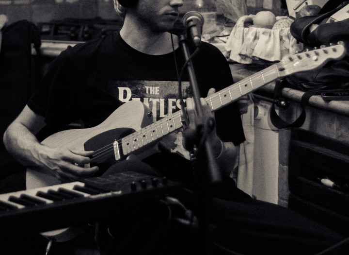 Electric/Acoustic Guitars