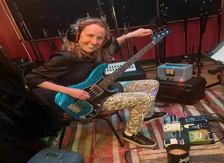 Bass tracks from Renowned Studio Bass Player - Country Music Hall of Fame Nashville Cat