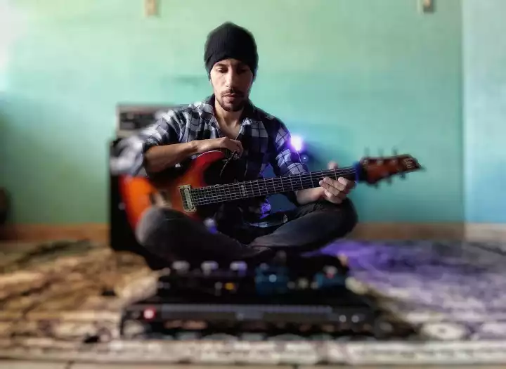 Session Electric Guitar player for Metal, Prog Rock, Pop & Classic Rock