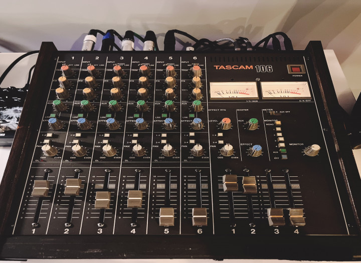 Pro Drum Tracks from a Studio Drummer – Dynamic, Tight, and Tonally Rich