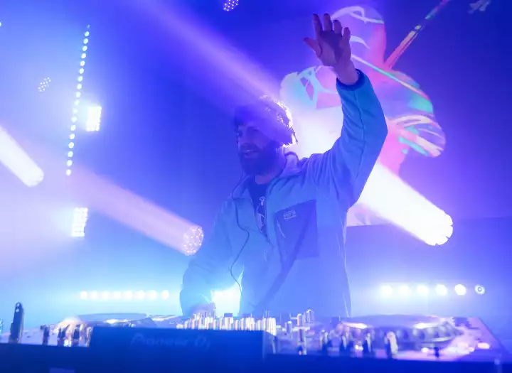 1-to-1 Track Feedback & Mentoring Finish Your Music