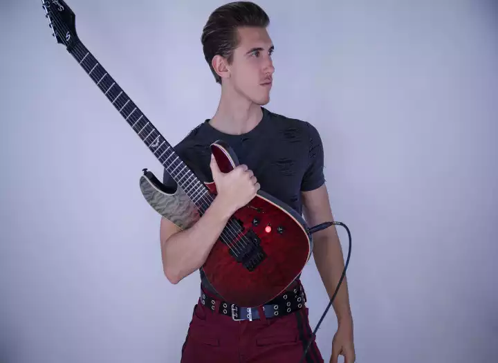 Pro Touring Guitarist – Radio-Ready Rock & Metal Tracks Rhythm + Lead