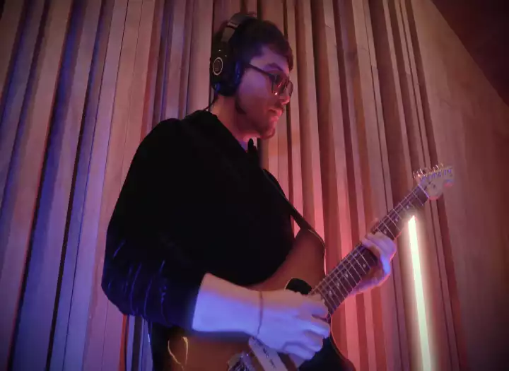 Pro Session Guitarist | Jazz, Neo Soul, Pop, Rock | High-End Studio Guitar Tracks