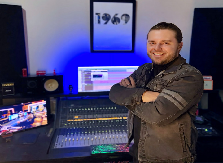 I will mix and master your song to commercial standards (Pop, Hip Hop, Rock, R&B, Trap)