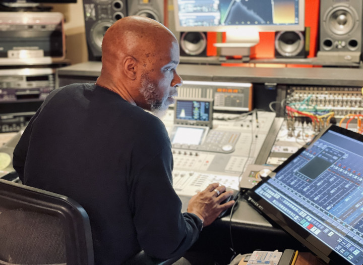 Professional Mixing & Mastering Services - - Past clients include Beyonce, Jay-Z, Mary J Blige, J-Lo and more.