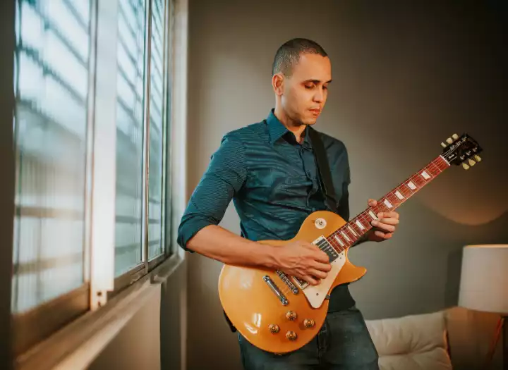 PREMIUM ELECTRIC GUITAR TRACKS GIBSON TONE BY TOP RATED PRO