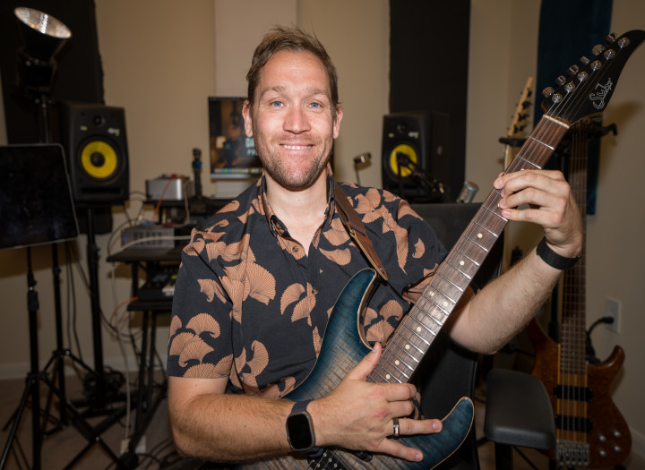 Session Guitarist for Modern Productions Pop, R&B, Rock, Indie, Jazz-Fusion