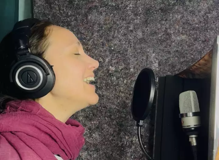 Bring Your AI Track to Life - Real Vocals in English & French