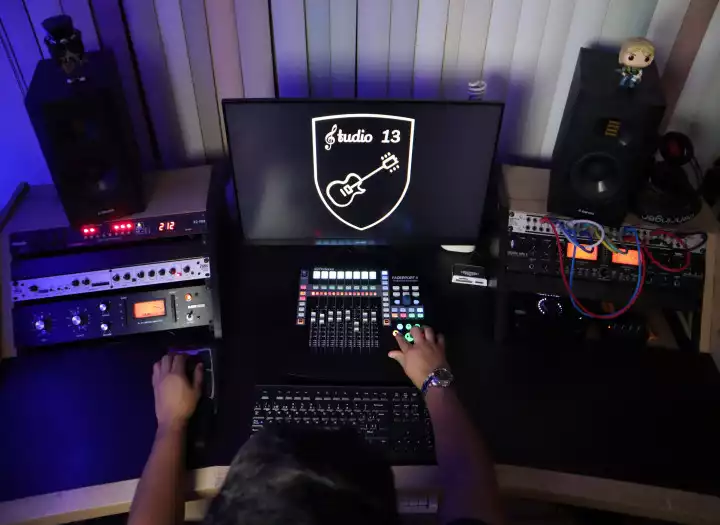 Pro Vocal Tuning & Audio Editing Melodyne/Auto-Tune