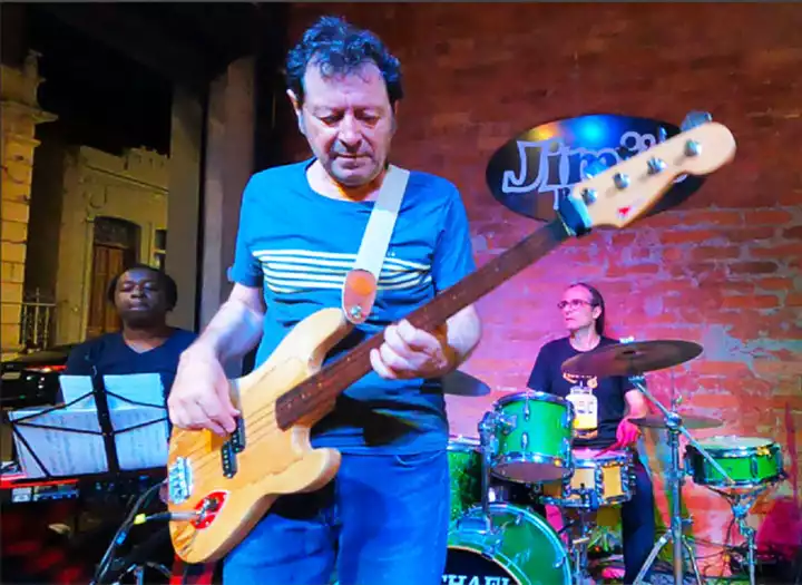 Seasoned bass player delivering premium bass lines