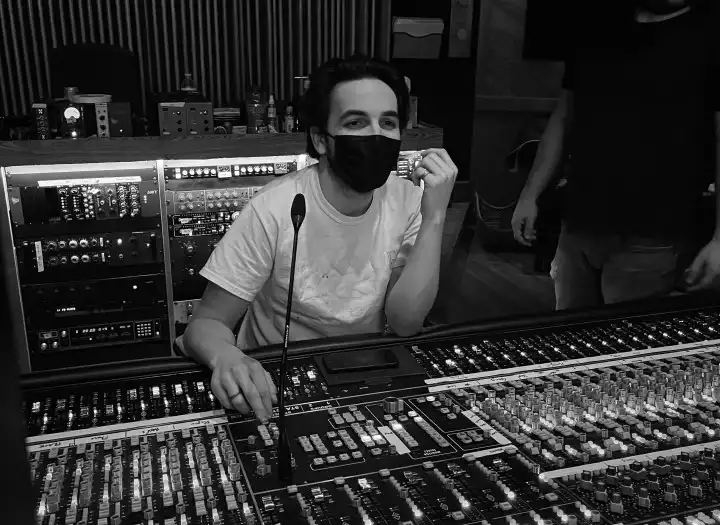 Professional Single Song Mix & Master: Affordable, Radio-Ready Quality