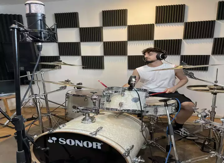 I WILL BE YOUR DRUMMER