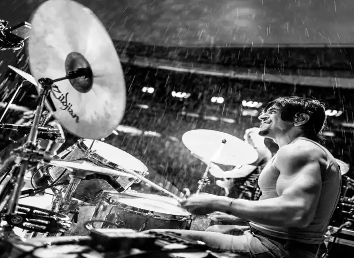 Pro studio drummer available for projects and scoring.  Can mix as well.