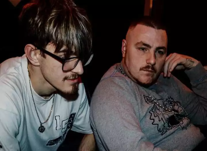 feature as a hip hop, UK rap or afrobeat artist on your song