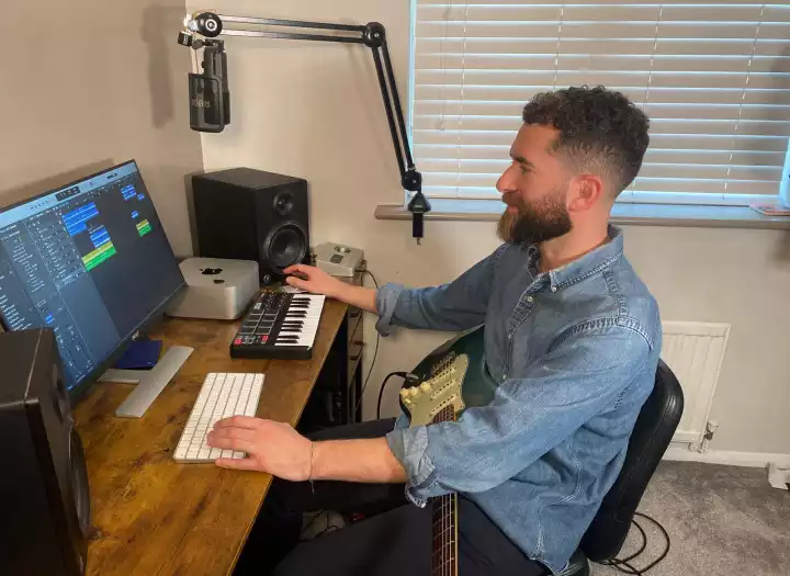 Custom broadcast-quality music for your film, ad, podcast or video